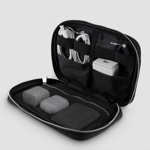 Kate Spade New York Tech Organizer Nylon - Picture 2 of 5